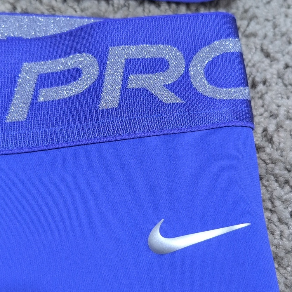Nike Pro Mid Rise Shine Sports Bra And Shorts Set XS Top Small Bottoms - Picture 10 of 13